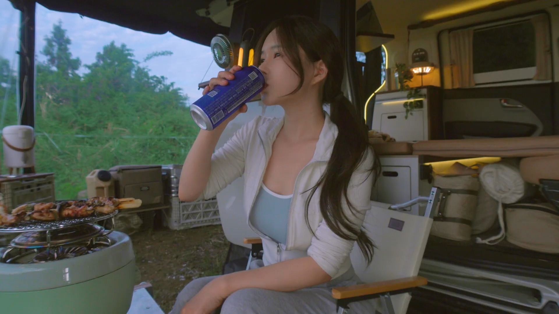 桥下空间 别有洞天